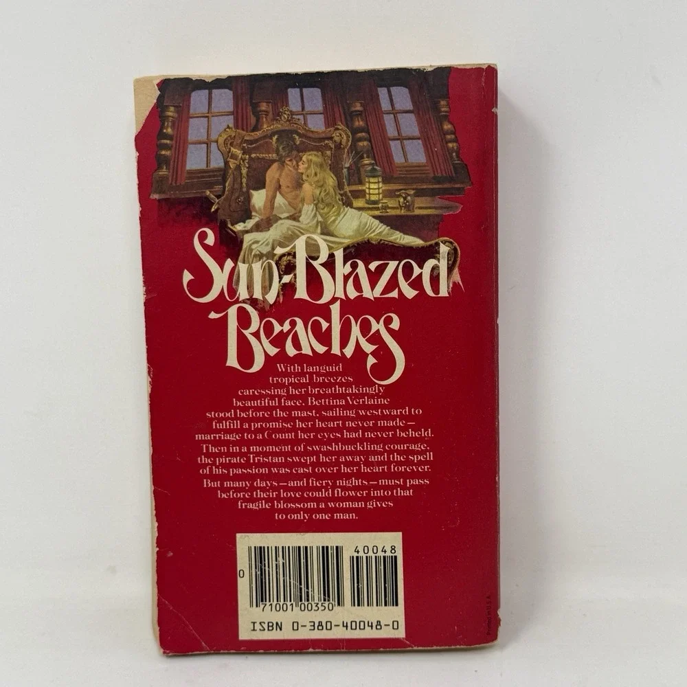 A Pirate's Love Johanna Lindsey Romance Novel Avon Books 11th Printing Paperback